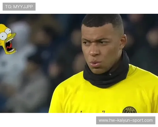 世界杯姆巴佩任意球直挂横梁球迷齐声欢呼